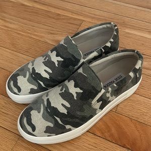 Camo Steve Madden Slip ons, Size 7.5 W